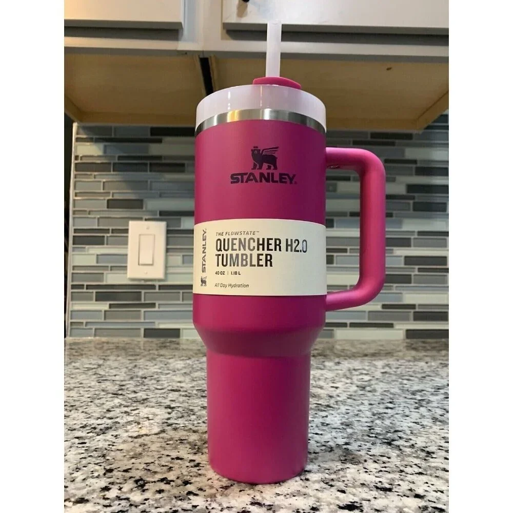 Stanley Fuchsia Pink 2.0 Quencher 40 Oz Tumbler NEW